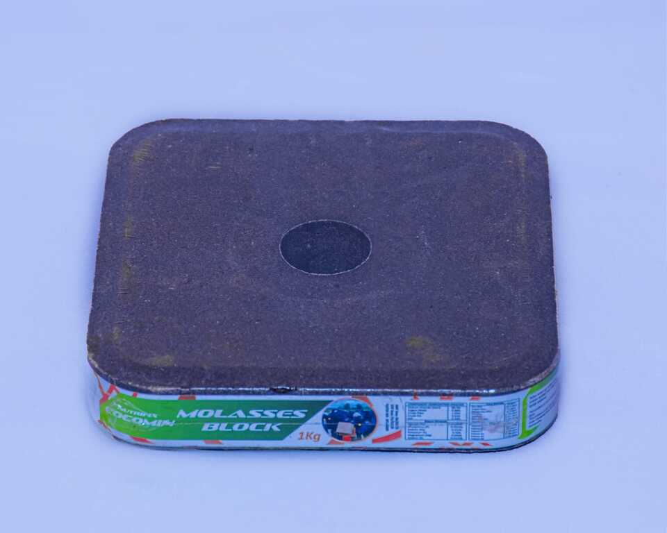 Molasses Block  1kg